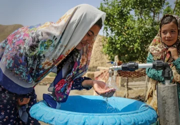 Penki moters eskizai iš Rojos eilėraščių (4/5)