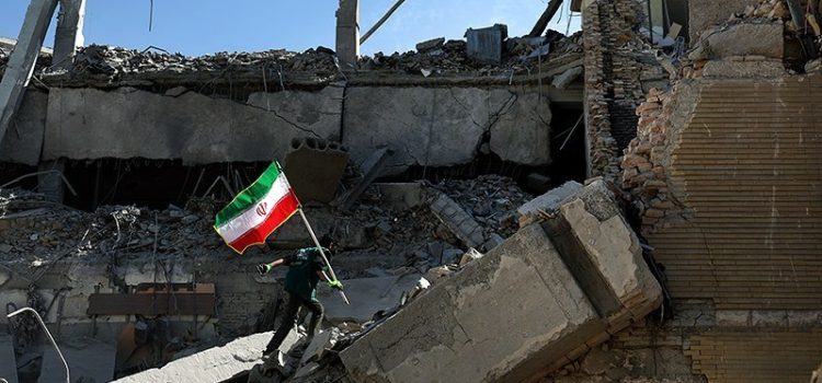 Ištraukos iš 40 karo dienų Irane. Trečia savaitė